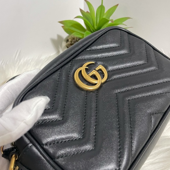 GUCCI MARMONT MINI BLACK (GUARANTEED AUTHENTIC) - Picture 10 of 15